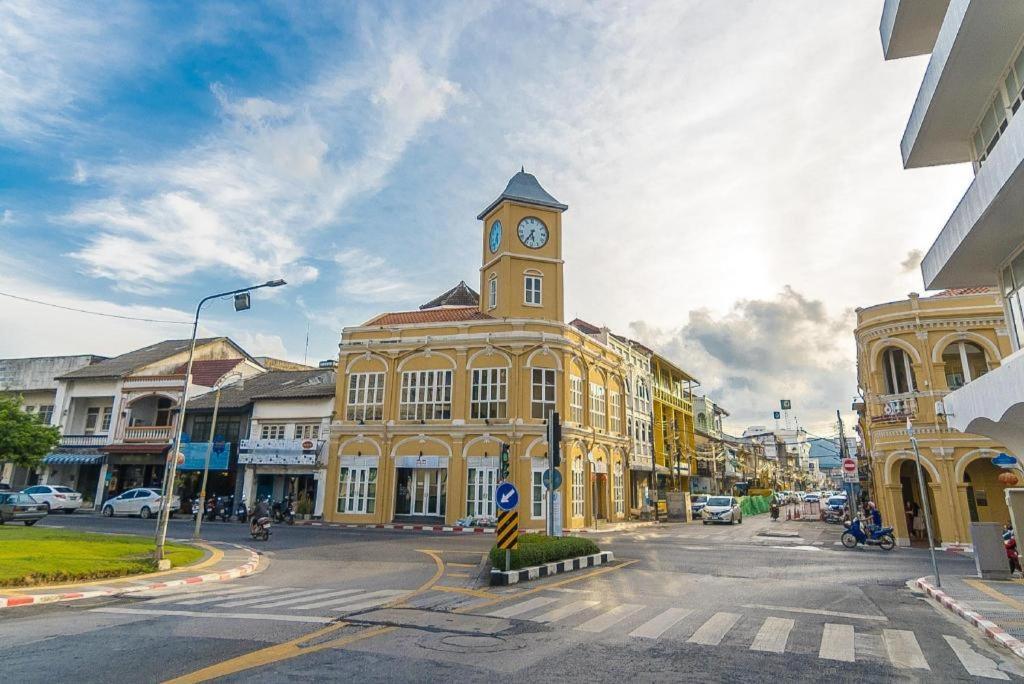 B2 Phuket Boutique & Budget Hotel Экстерьер фото