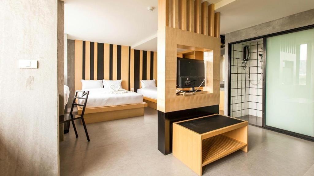 B2 Phuket Boutique & Budget Hotel Экстерьер фото